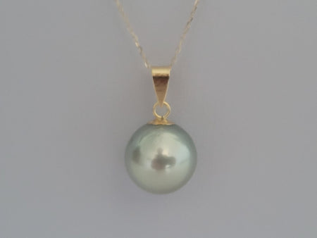 Tahiti Pearl 13 mm Round Silver-Green Natural Color - Only at  The South Sea Pearl