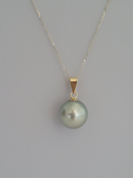 Tahiti Pearl 13 mm Round Silver-Green Natural Color - Only at  The South Sea Pearl