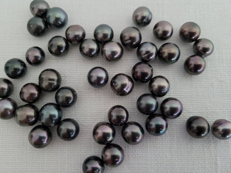 Wholesale Lot 41 pcs Tahiti South Sea Pearls 9 mm  AA, - Only at  The South Sea Pearl